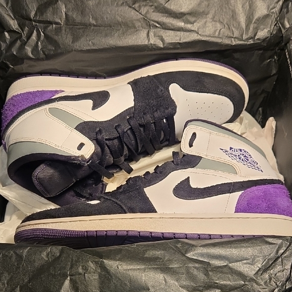 Air Jordan Mid SE Varsity Purple Sneakers Size 11 - Picture 13 of 14